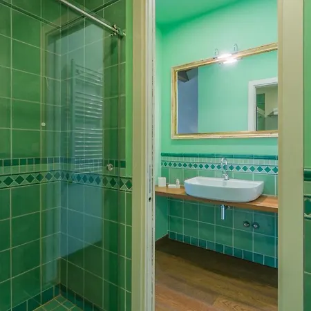 Il Fiore E La Farfalla * 佩萨罗