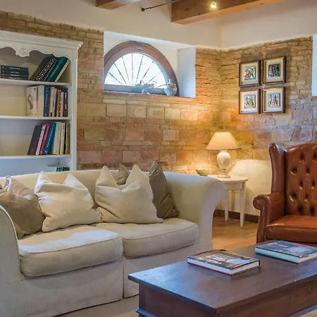 Il Fiore E La Farfalla Villa *