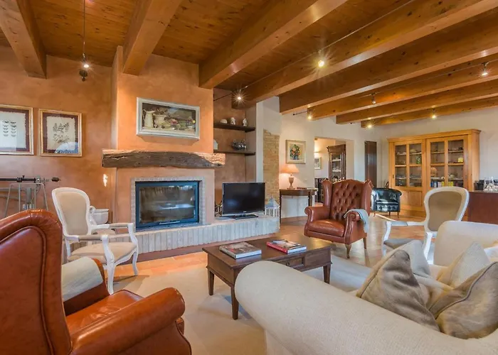 Il Fiore E La Farfalla Villa Pesaro